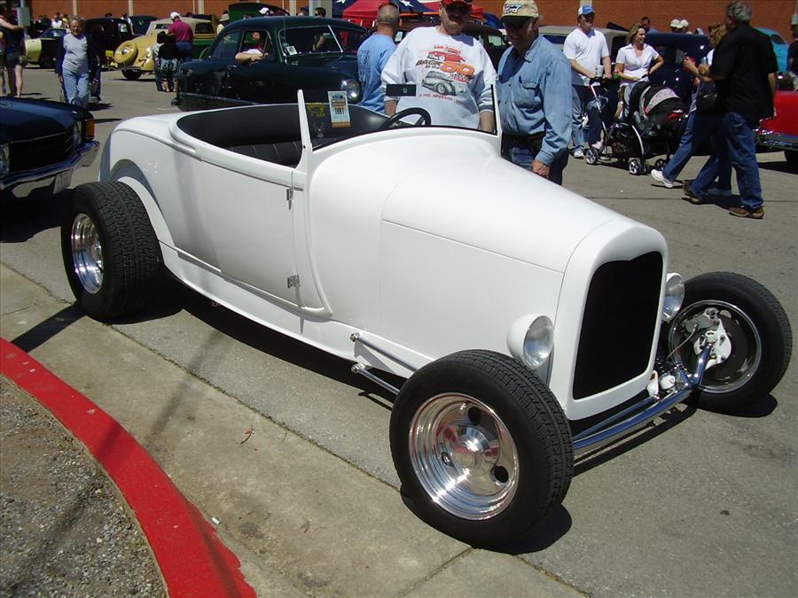 28 Ford Model A Hiboy Roadster